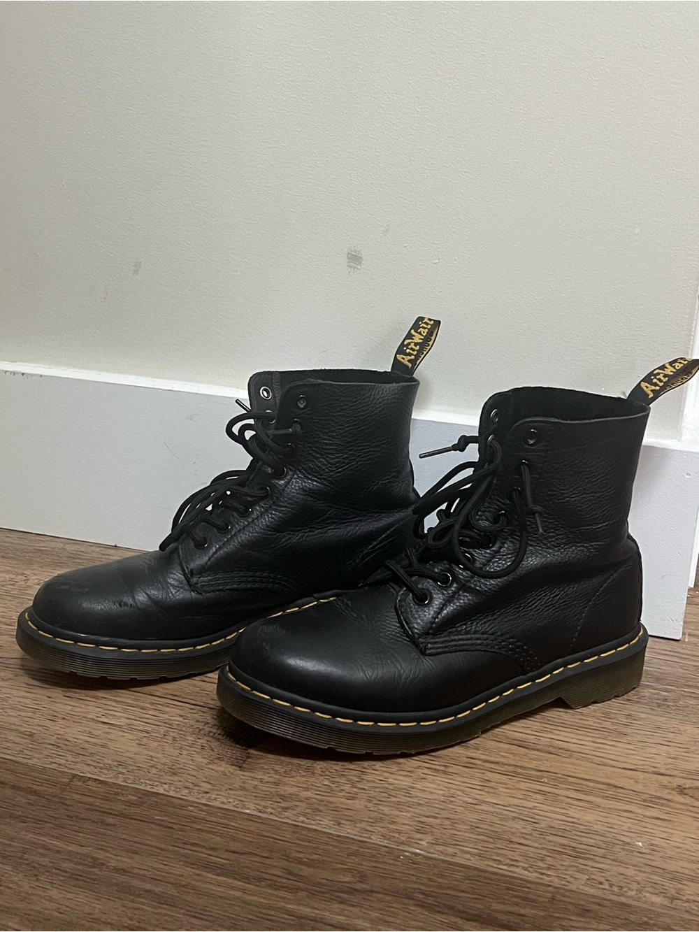 Dr. Martens 1460 Pascal